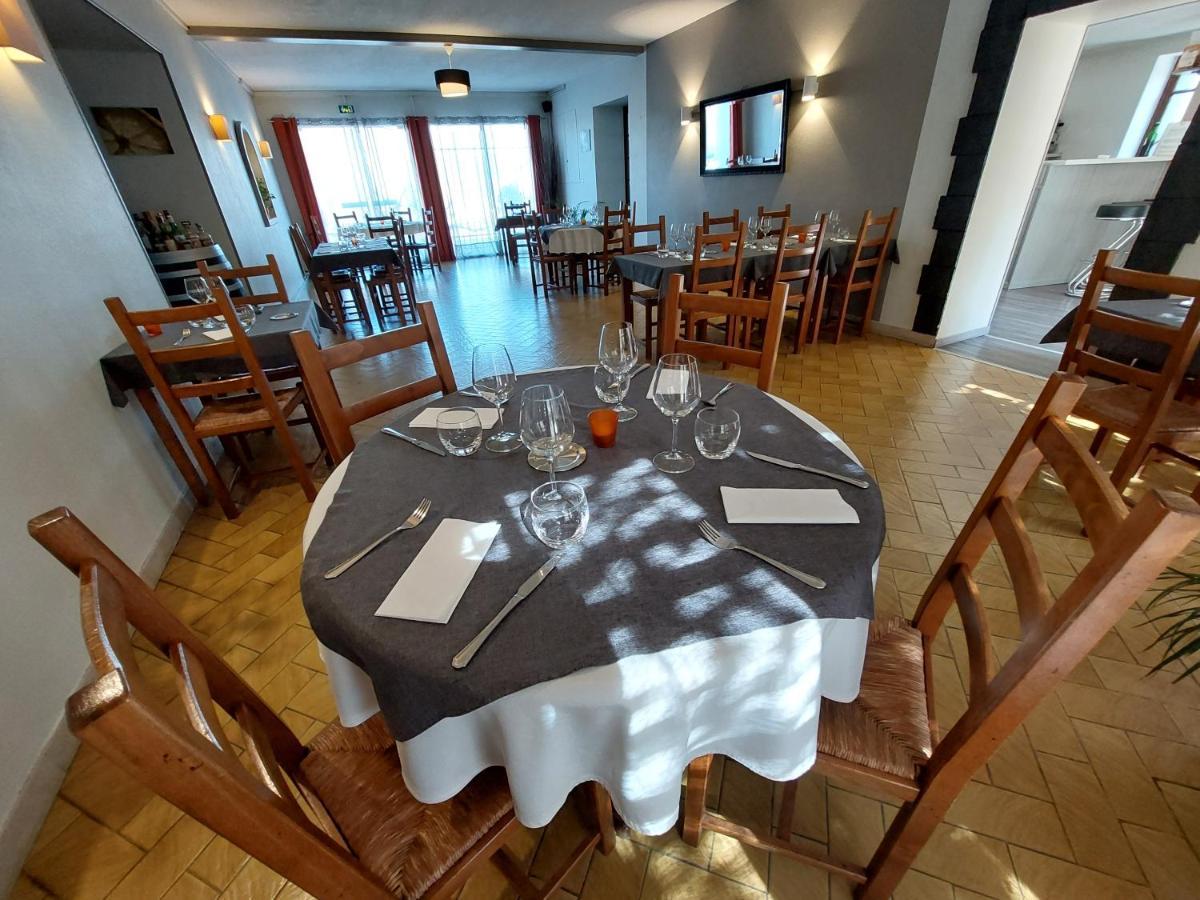 L'Accent - Hotel 2 Etoiles Et Restaurant - Logis Hotels Astaffort Εξωτερικό φωτογραφία