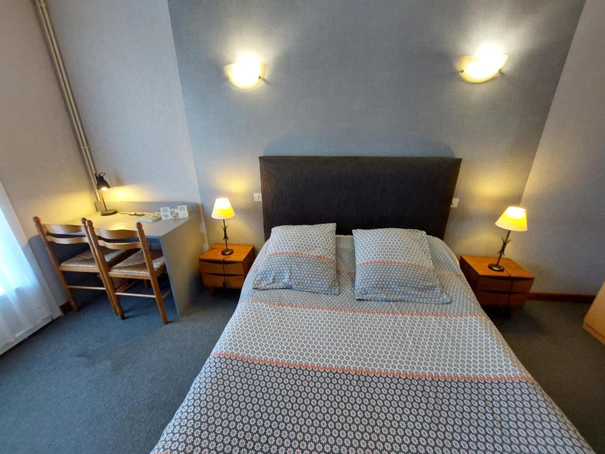 L'Accent - Hotel 2 Etoiles Et Restaurant - Logis Hotels Astaffort Εξωτερικό φωτογραφία
